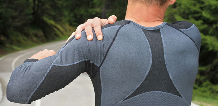 Patient suffering from Frozen Shoulder in need of chiropractor in Oakland